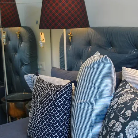 Valsabbion Deluxe 아파트 *